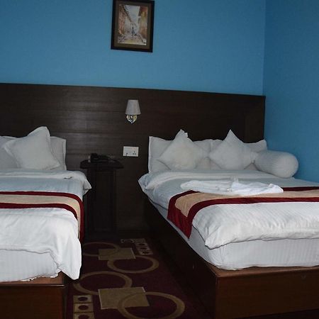 Hotel Rosemary Homes Pokhara Exterior foto
